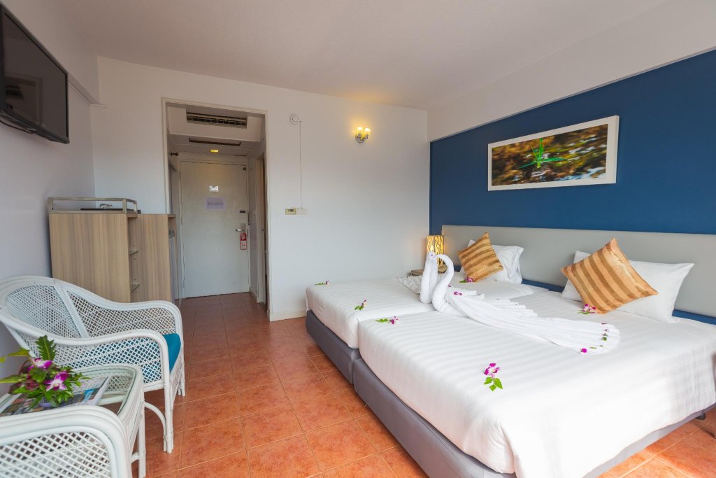Фото On Hotel Phuket