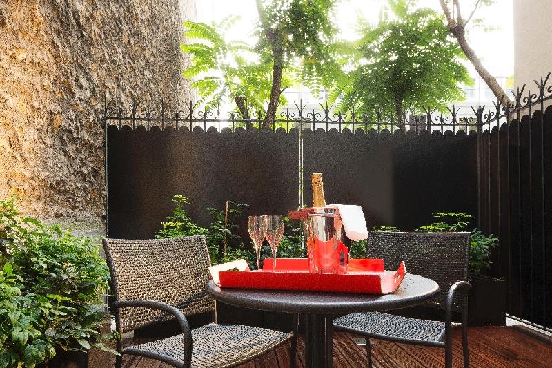 Фото Platine Hotel