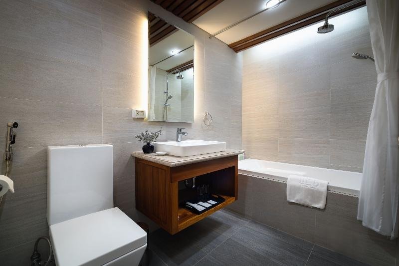 Фото Hai Bay Hotel