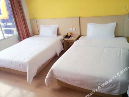 Фото 7 Days Inn Fangchenggang Taohuawan Plaza Branch