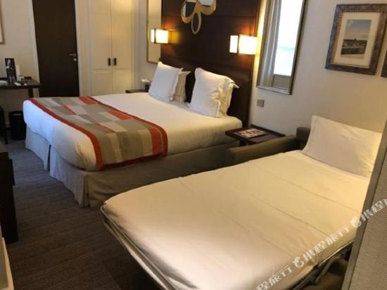 Фото Hôtel Le Sénat