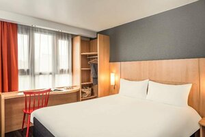 ibis Bastille Faubourg Saint Antoine (11e Arrondissement, Rue Trousseau, 13), hotel