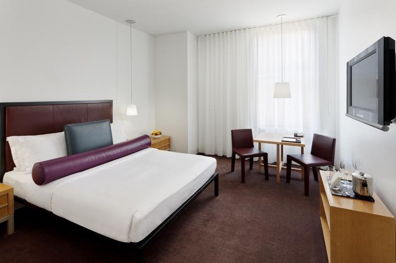 Фото отеля 3