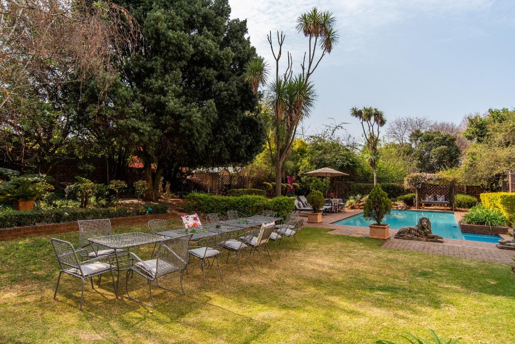 Фото 5th Avenue Gooseberry Guest House