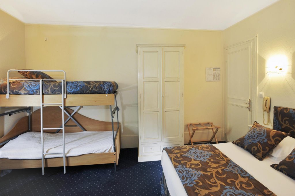 Фото Hotel des Roys Versailles