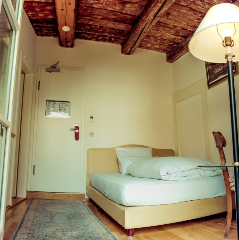 Фото Bohemian Hotel