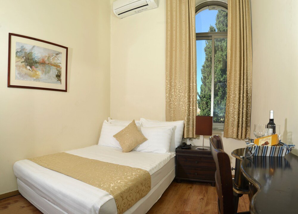 Фото A Little House in Bakah