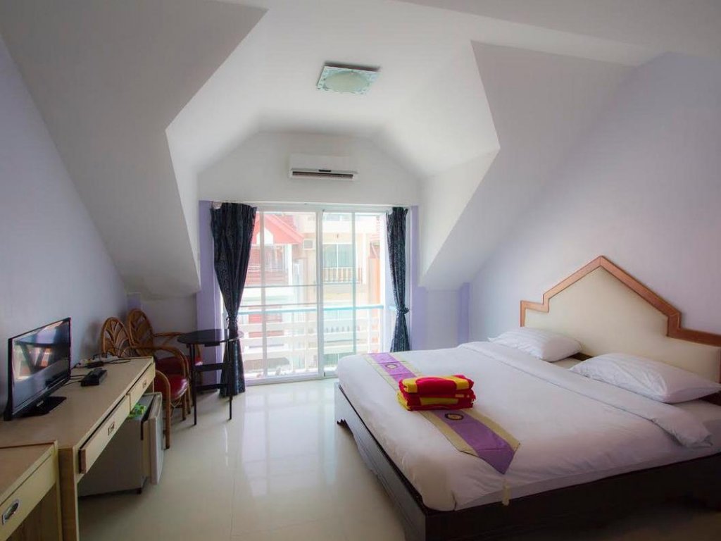 Фото Chaam Guesthouse