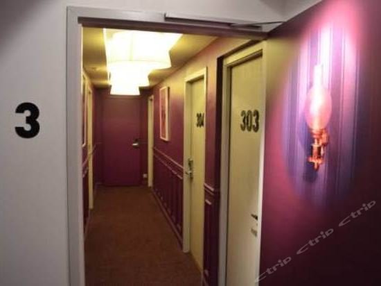 Фото Ibis Styles Paris Gare du Nord Tgv