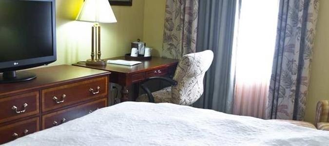 Фото Hampton Inn Charleston-Historic District