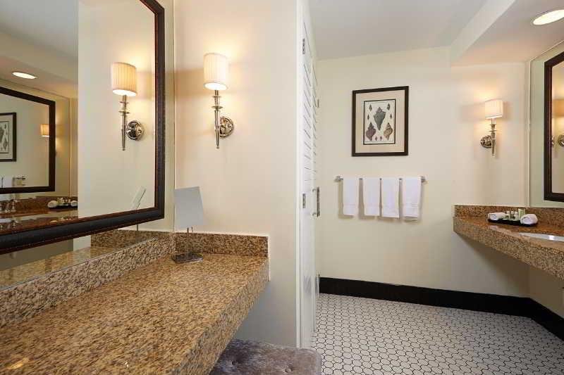 Фото Inn at Pelican Bay