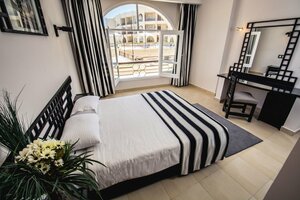 Гостиница Sunny Days Mirette Family Resort