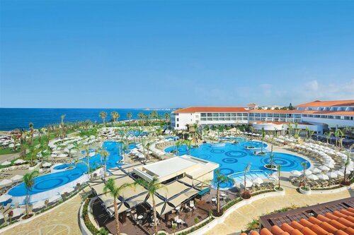 Гостиница Olympic Lagoon Resort Paphos