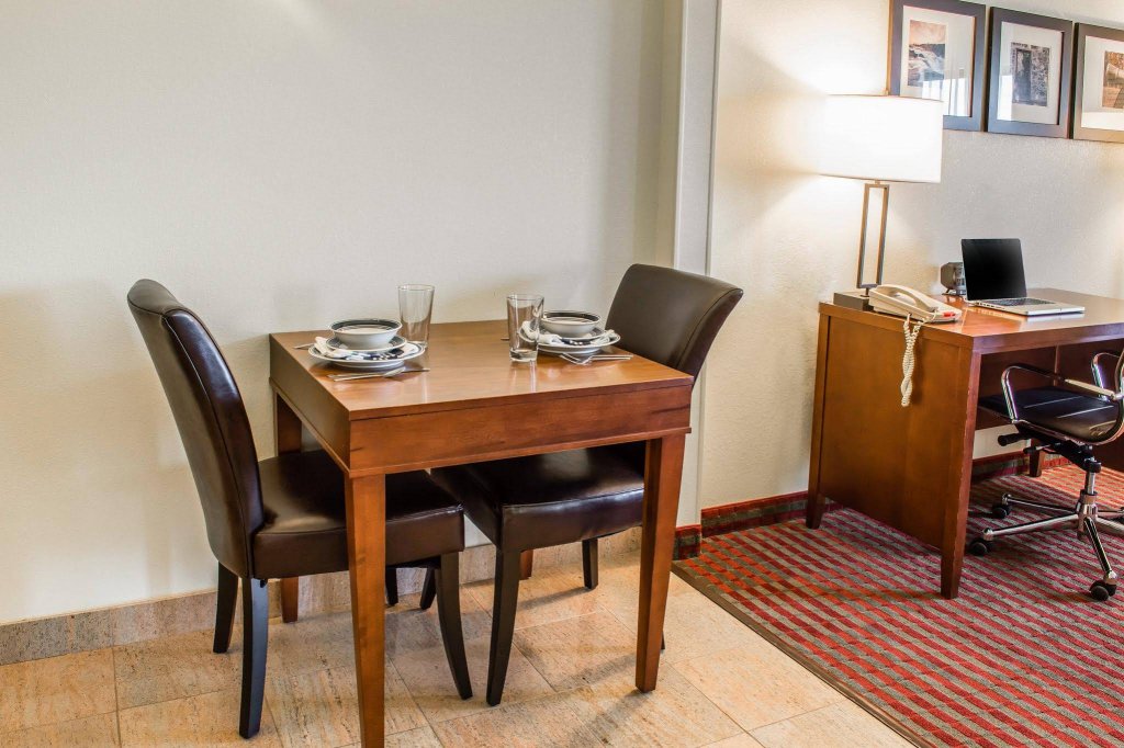 Фото Comfort Suites Leesburg