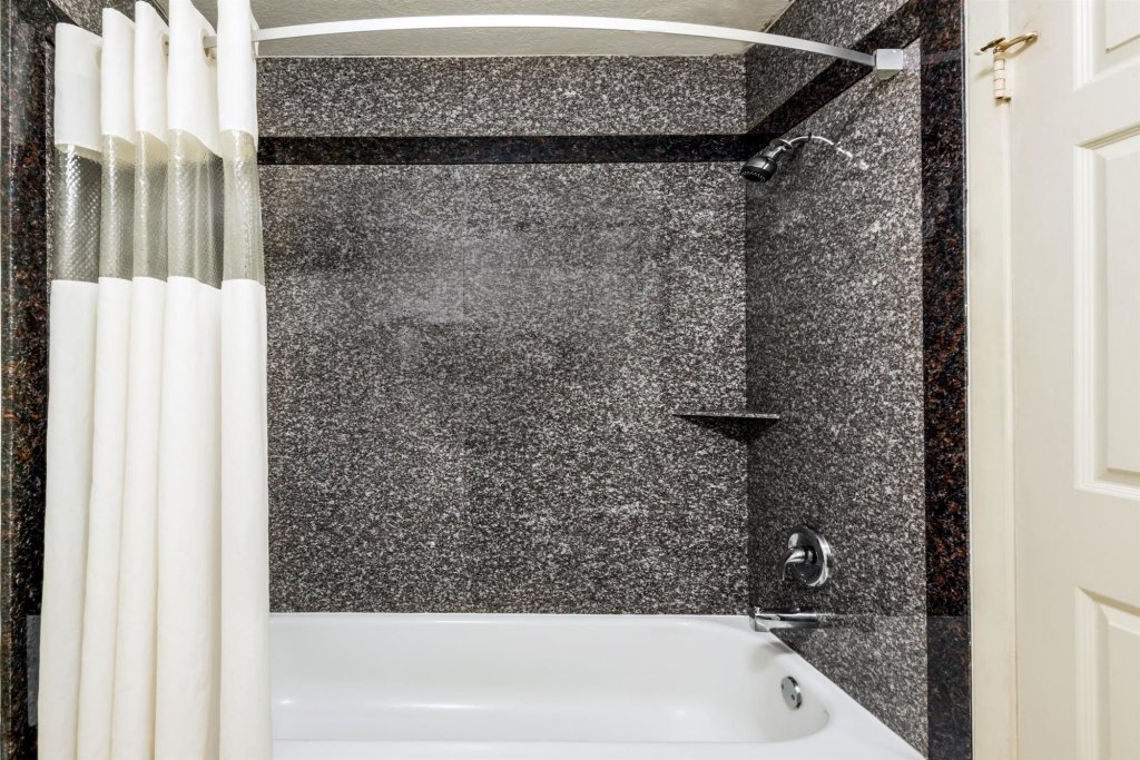 Фото SureStay Hotel by Best Western San Antonio Northeast