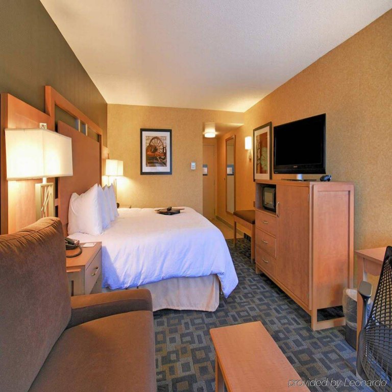 Фото Hampton Inn Clinton