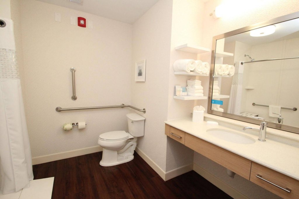 Фото Hampton Inn Suffolk