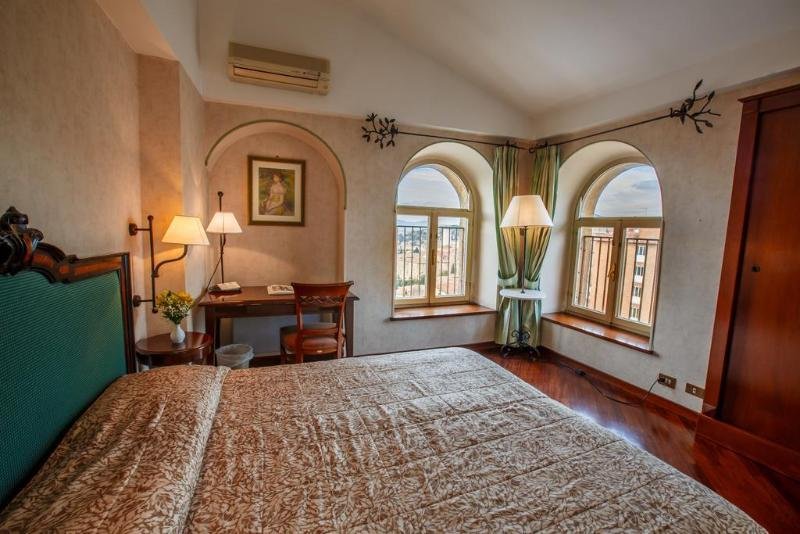 Фото Hotel Fortuna