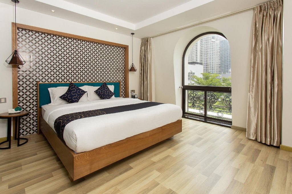 Фото Brilliant Majestic Hotel