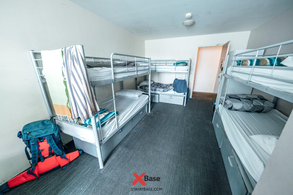 Фото Base Backpackers Melbourne Hostel