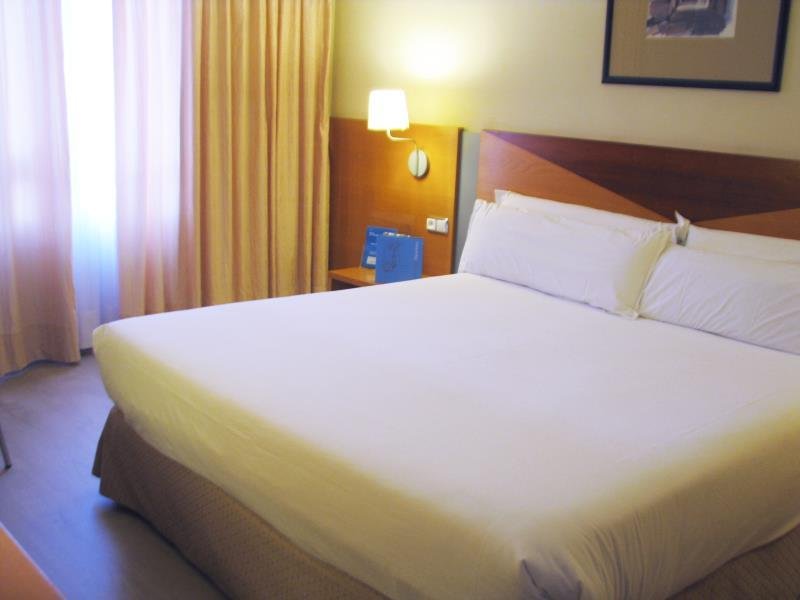 Фото Oca Villa de Avilés Hotel