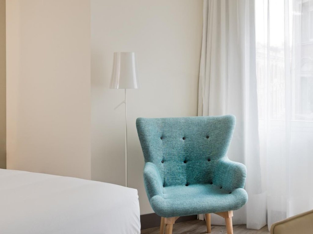 Фото Nh Madrid Zurbano