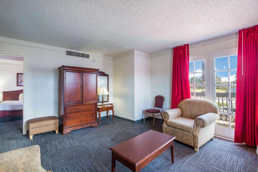Фото Americas Best Value Inn Denver