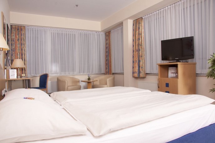 Фото Hotel Plaza Hannover