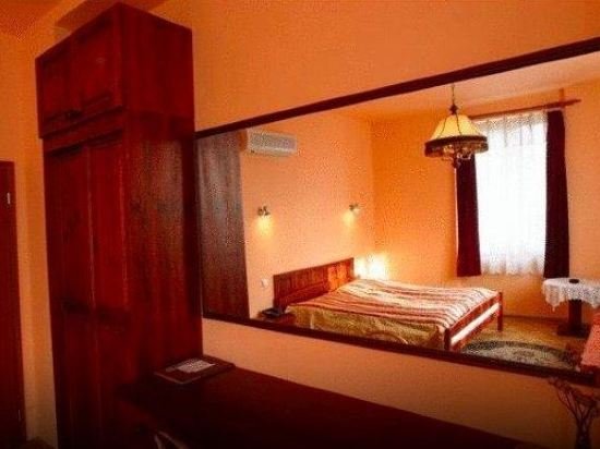 Фото Hotel Pawlovnia