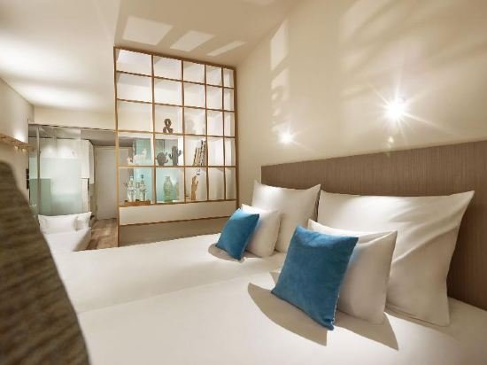 Фото Schwabinger Wahrheit by Geisel