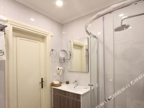 Фото Garden Hotel Bishkek