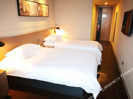 Фото Jinjiang Inn Select Lhasa Potala Palace West Beijing Road