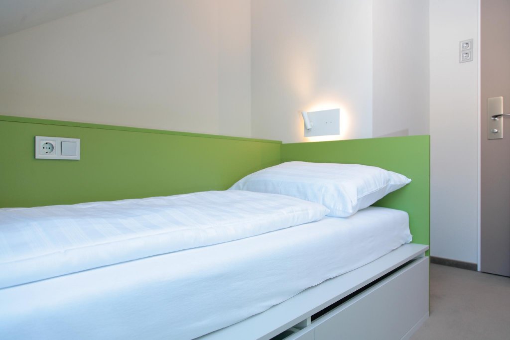 Фото Maverick Urban Lodge