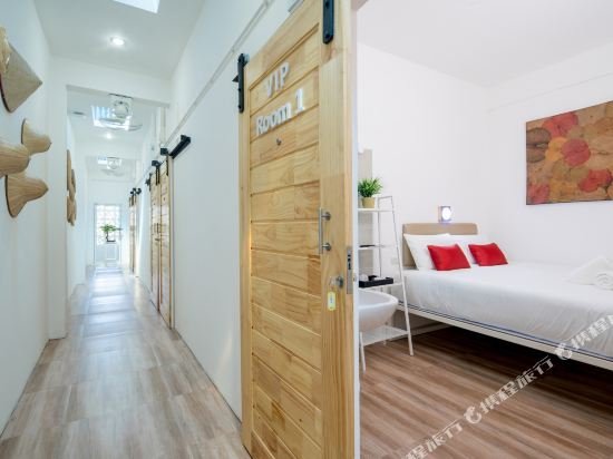 Фото Hanuman VIP Hostel