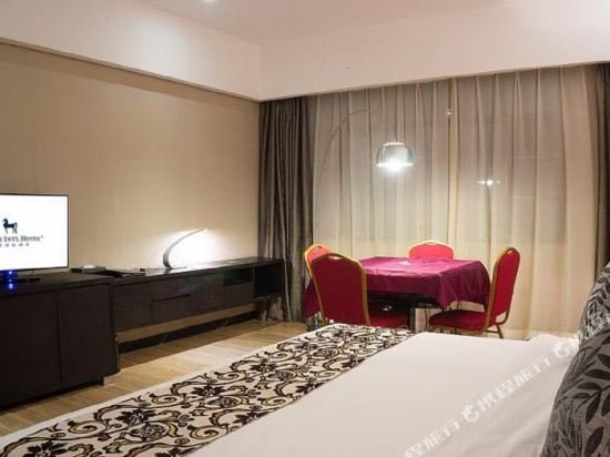 Фото Junyue Internation Hotel