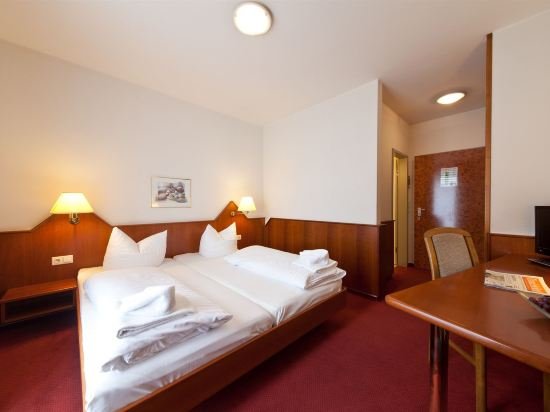 Фото Novum Hotel Hagemann Hamburg Hafen