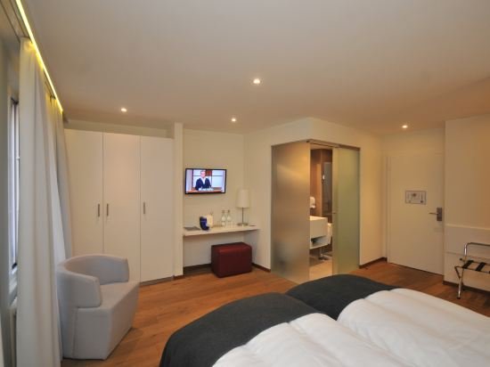 Фото La Rouvenaz