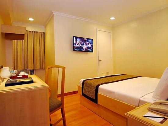 Фото Manila Lotus Hotel