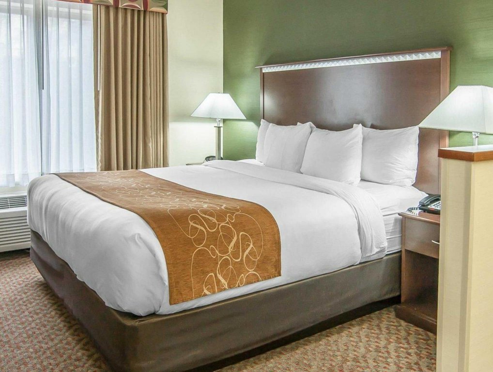 Фото Holiday Inn Express & Suites Hood River, an Ihg Hotel