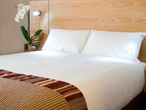 Гостиница Jurys Inn в Уотфорде