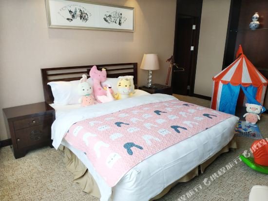 Фото Grand Soluxe International Hotel Xi'an