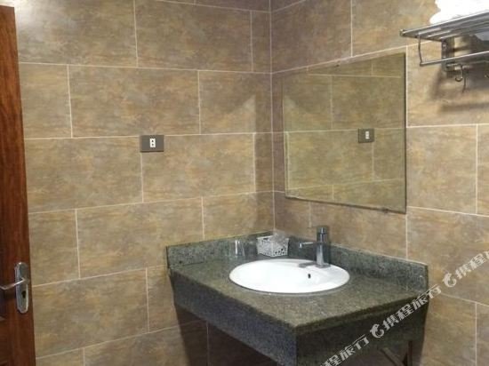 Фото Chio Hotel and Apartment