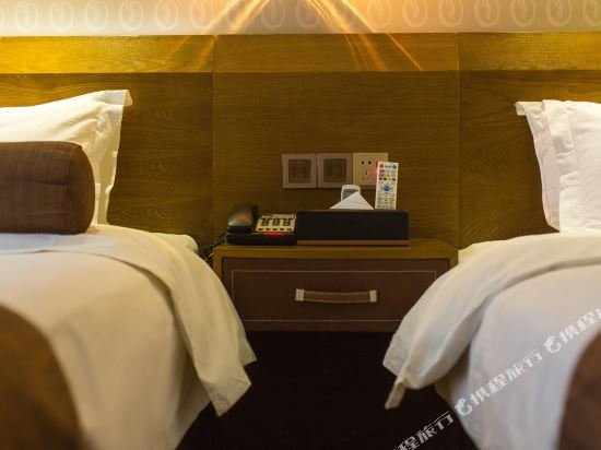 Фото James Joyce Coffetel YanAn Baota