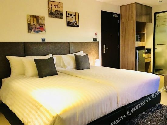 Фото T Pattaya Hotel