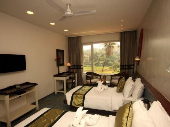 Фото Hotel Miramar, Miramar Beach, Goa