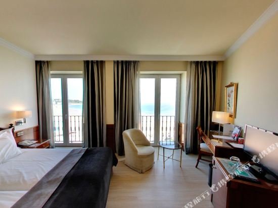 Фото Hotel Silken Rio Santander