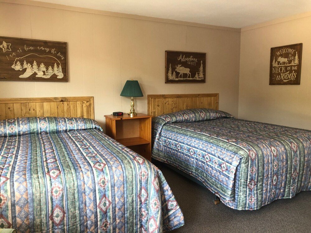 Фото Dwight Village Motel