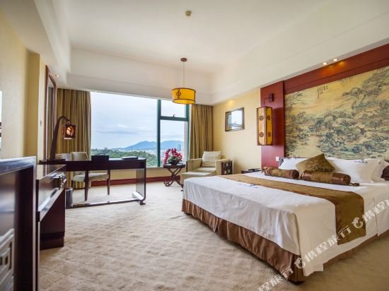 Фото Palace International Hotel