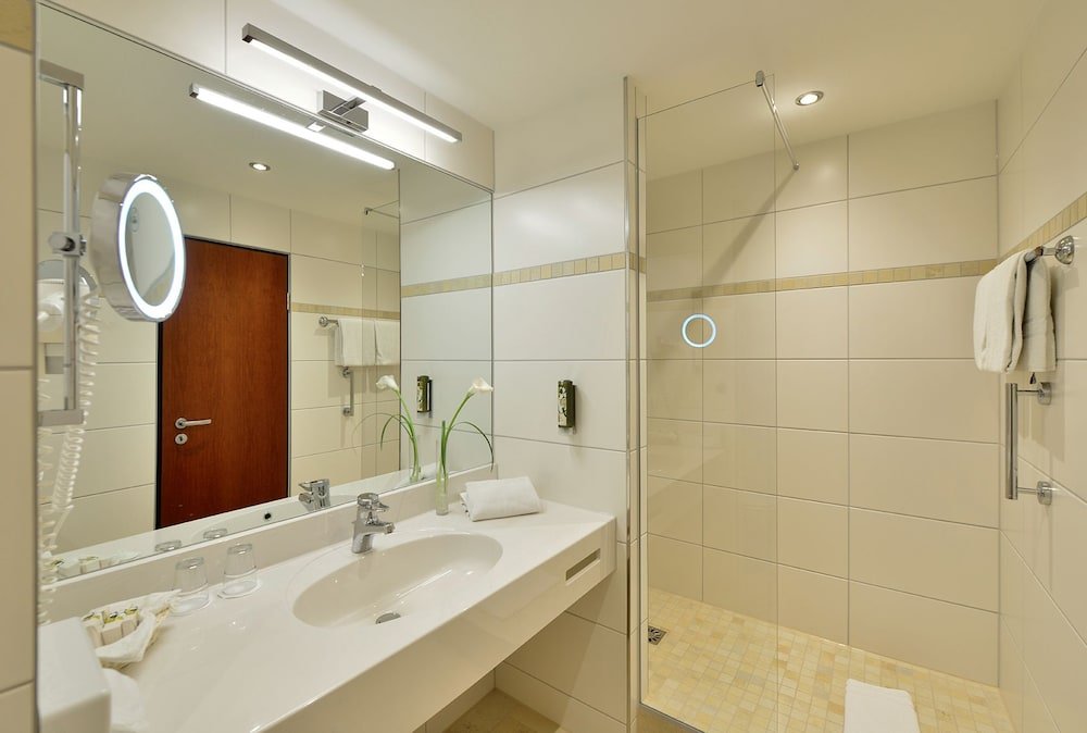 Фото Hotel Der Lindenhof