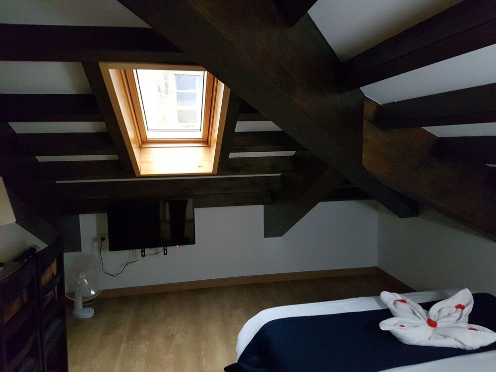 Фото Oxford Suites Santiago de Compostela